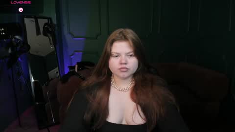 Snapshot of doublee_trouble chatting on 06/19/26, 02:32 Eva ana Liza online show from 06/19/26, 02:32