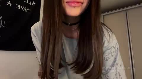 MOLLYYYY dont forget to give me a thumb up online show from 03/20/26, 12:32