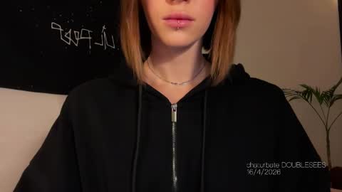 MOLLYYYY dont forget to give me a thumb up online show from 04/16/26, 04:57