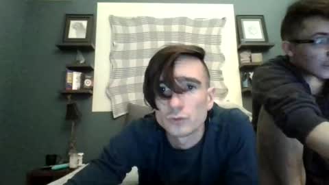 Snapshot of douxi_does_it chatting on 11/27/25, 04:03 Douxi online show from 11/27/25, 04:03