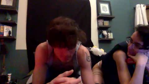 Snapshot of douxi_does_it chatting on 11/29/25, 05:21 Douxi online show from 11/29/25, 05:21