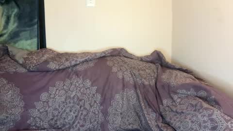 dove_love22 online show from 10/11/25, 12:10