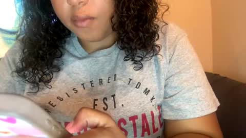 dove_love22 online show from 11/04/25, 07:57