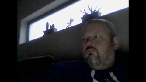 Snapshot of dpau76 chatting on 01/19/25, 03:53 Danny online show from 01/19/25, 03:53