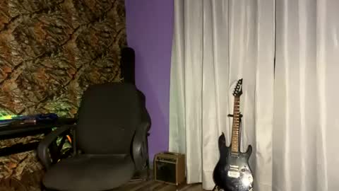 MrPirated online show from 01/02/25, 02:11