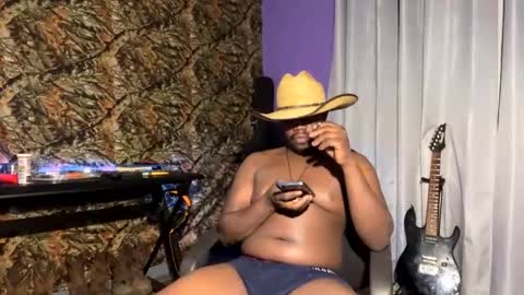 MrPirated online show from 01/04/25, 07:55