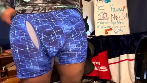 MrPirated online show from 02/15/25, 07:28