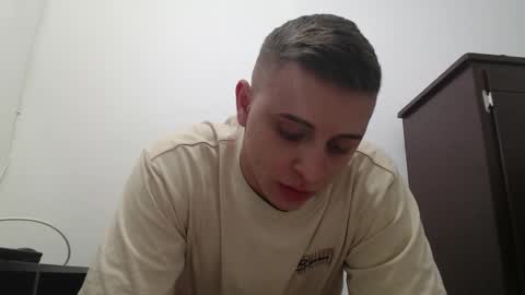 draco_boy2000 online show from 10/11/25, 09:13