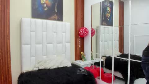 Snapshot of draco_cox chatting on 02/21/26, 05:36 DRACO COX online show from 02/21/26, 05:36