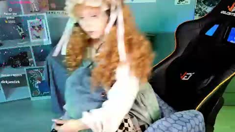 Snapshot of draculaura_ chatting on 06/12/26, 11:09 Draculaura online show from 06/12/26, 11:09