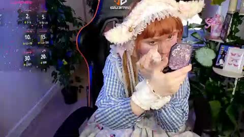 Snapshot of draculaura_ chatting on 06/27/26, 10:42 Draculaura online show from 06/27/26, 10:42
