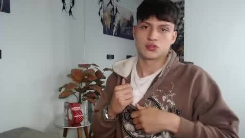 Snapshot of drago_ivan chatting on 05/17/26, 12:12 IVAN online show from 05/17/26, 12:12