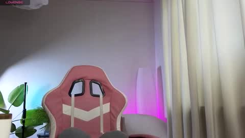 Lisbeth Salander online show from 11/27/25, 06:37