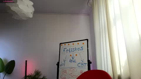 Lisbeth Salander online show from 12/17/25, 06:30