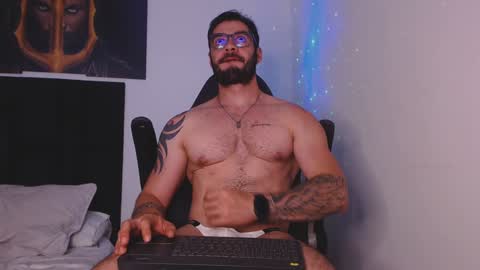 Snapshot of drake_cole11 chatting on 12/23/24, 10:12 drake_cole11 online show from 12/23/24, 10:12