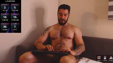 Snapshot of drake_cole11 chatting on 11/22/25, 01:04 drake_cole11 online show from 11/22/25, 01:04