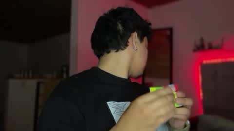 Snapshot of drakenn_ chatting on 02/19/26, 01:45 drakeeee online show from 02/19/26, 01:45