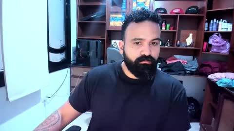 Snapshot of drako_argenti_ chatting on 12/26/24, 08:21 Drako online show from 12/26/24, 08:21