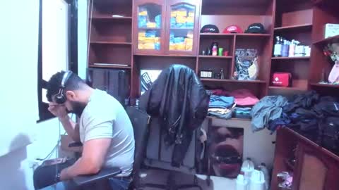 Snapshot of drako_argenti_ chatting on 01/16/25, 03:46 Drako online show from 01/16/25, 03:46