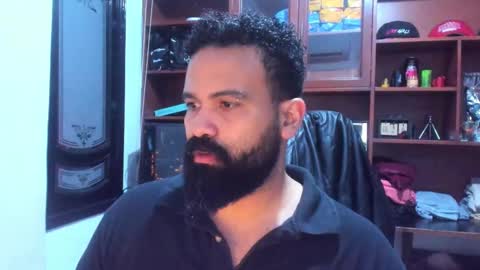 Snapshot of drako_argenti_ chatting on 01/29/25, 03:44 Drako online show from 01/29/25, 03:44