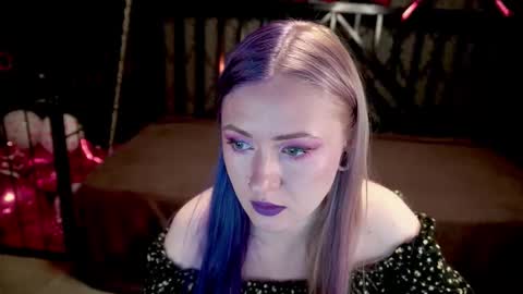 Snapshot of dramaquenn chatting on 02/17/26, 06:54 Lina online show from 02/17/26, 06:54