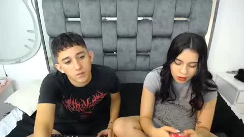 -- nicolle and jhon -- online show from 02/23/25, 02:07