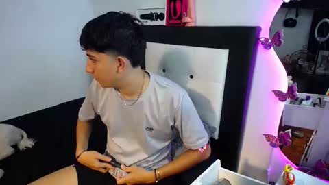 -- nicolle and jhon -- online show from 10/11/25, 11:20