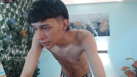 Snapshot of draxblade chatting on 12/14/25, 08:24 DraxBlade online show from 12/14/25, 08:24