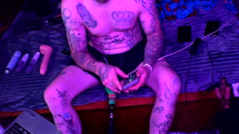 dreaded_folks online show from 10/29/25, 04:26