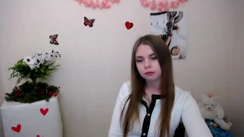 Mari online show from 04/11/26, 07:45