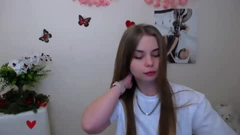 Mari online show from 05/08/26, 05:24