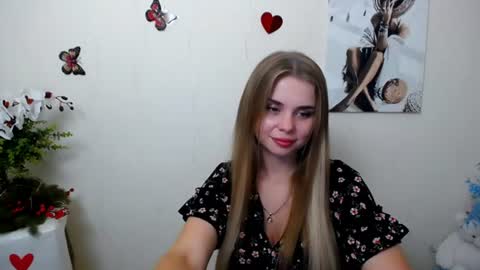 Mari online show from 06/17/26, 07:11