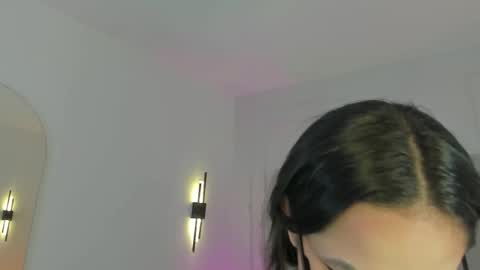 N E N A  online show from 09/28/25, 03:45