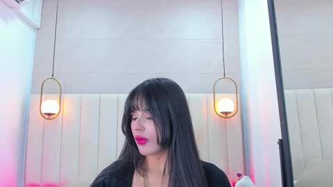 N E N A  online show from 12/01/25, 07:41