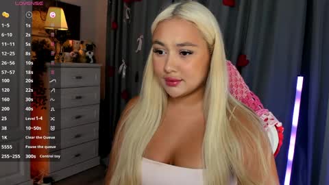  Mary   pvt open    use pink and blue app lovense online show from 04/22/26, 03:46