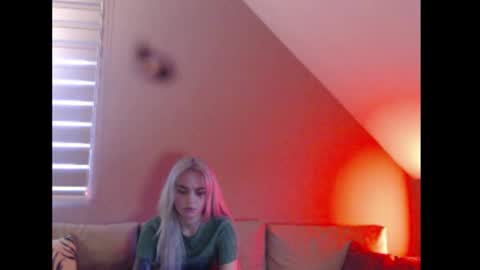 A girl online show from 12/19/25, 08:10