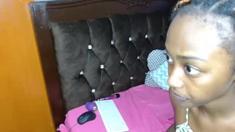 Snapshot of dreameyez chatting on 02/20/26, 06:26 Dreameyes online show from 02/20/26, 06:26