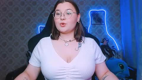 Snapshot of dreamforyoue2 chatting on 09/23/25, 07:17 dreamforyoue2 online show from 09/23/25, 07:17