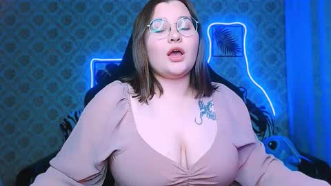 Snapshot of dreamforyoue2 chatting on 10/01/25, 07:20 dreamforyoue2 online show from 10/01/25, 07:20