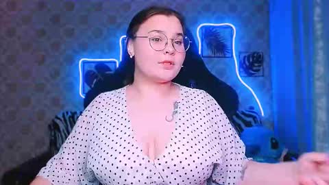 Snapshot of dreamforyoue2 chatting on 10/22/25, 07:13 dreamforyoue2 online show from 10/22/25, 07:13