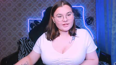 Snapshot of dreamforyoue2 chatting on 10/23/25, 08:40 dreamforyoue2 online show from 10/23/25, 08:40