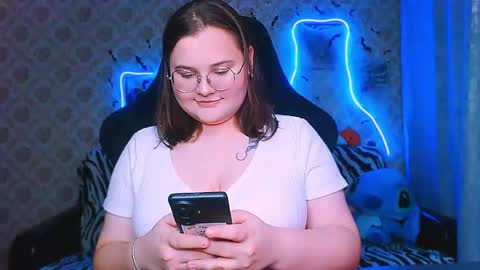 Snapshot of dreamforyoue2 chatting on 10/30/25, 07:25 dreamforyoue2 online show from 10/30/25, 07:25