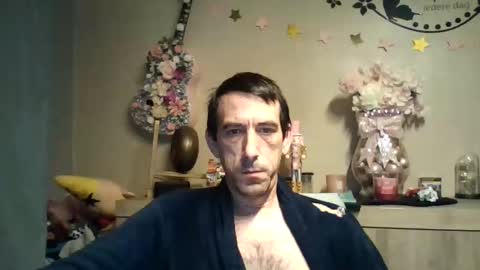 dreamguy38 online show from 12/04/25, 03:05