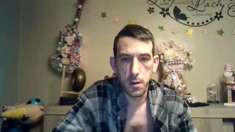 dreamguy38 online show from 12/05/25, 05:27