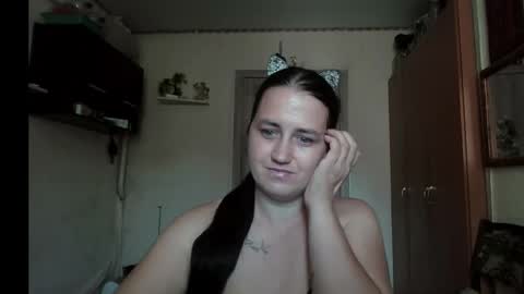 dreamiebelle online show from 09/19/25, 08:27