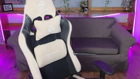 im Kai ntmu online show from 04/15/26, 08:32