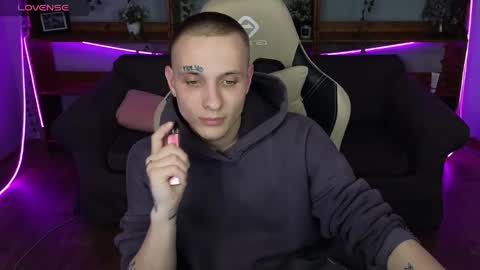 im Kai ntmu online show from 04/17/26, 03:59