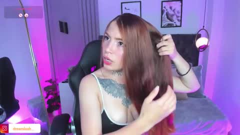 dreamleah_ online show from 11/06/25, 05:08