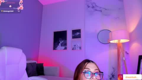 dreamleah_ online show from 04/14/26, 12:38