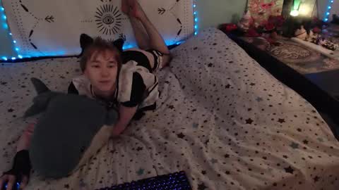 Snapshot of dreammaker_ chatting on 10/20/25, 09:26 Yukichi online show from 10/20/25, 09:26